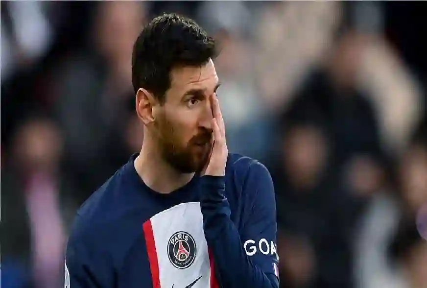 رونالدو يغادر وميسي يصل الى النصر 