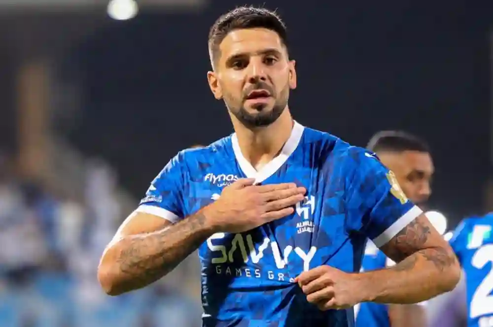 ميتروفيتش يحسم الجدل حول موعد مغادرته للهلال 