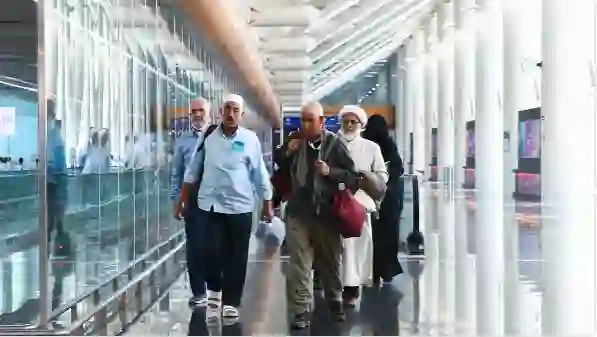 اجراء جديد يتم تطبيقه من اليوم بحق الحجاج الايرانيين في المدينة المنورة 