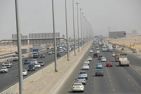 مسار بديل لا يعرفه الكثيرون يجنبك زحام السيارات على طريق الحرمين في جدة